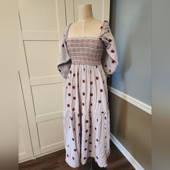 Free People Dresses & Skirts - Free People Dahlia Lavender purple  Embroidered Maxi Dress small puff sleeve